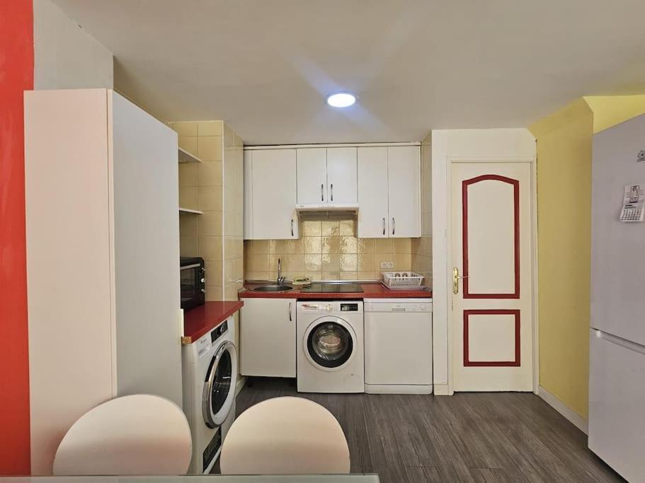 Apartamento Unico En Lucero Madrid Eksteriør bilde
